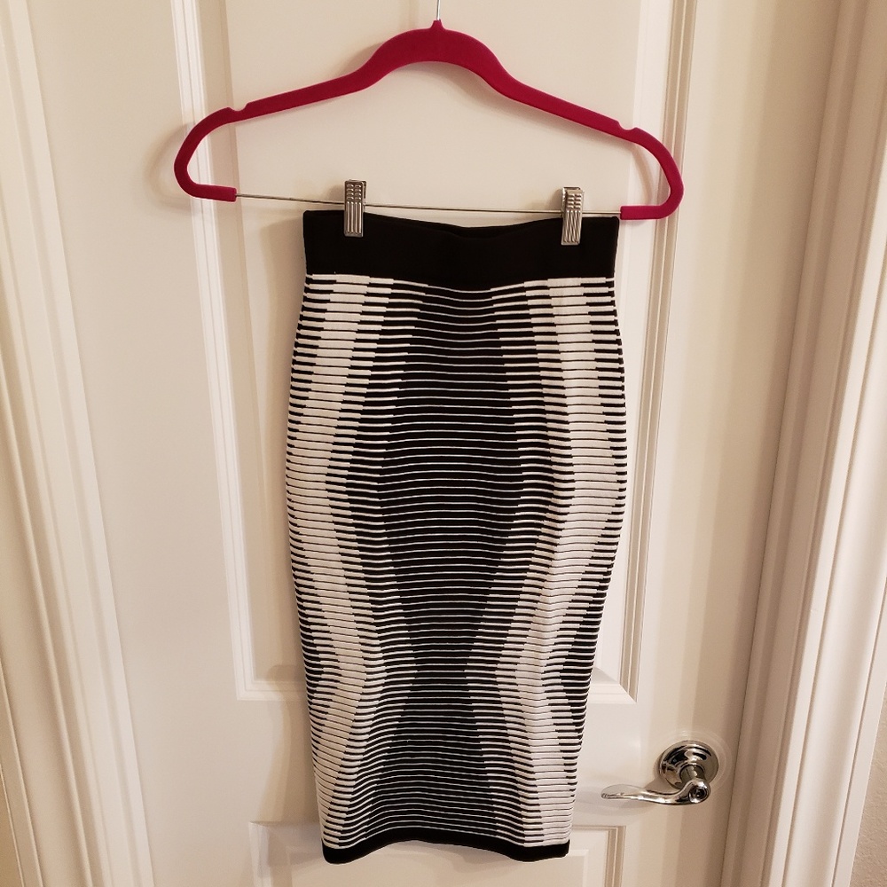 Ted Baker Womens Black and White Skirt Size 1